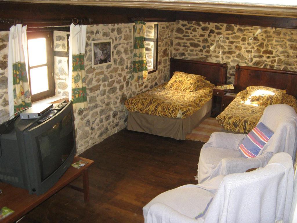 Auberge De Forges Forges  Room photo